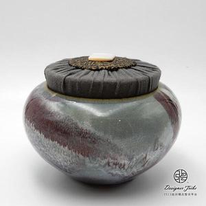 江玗-流釉中茶罐